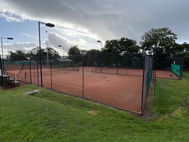 Bruce Park Tennis Club tennis courts