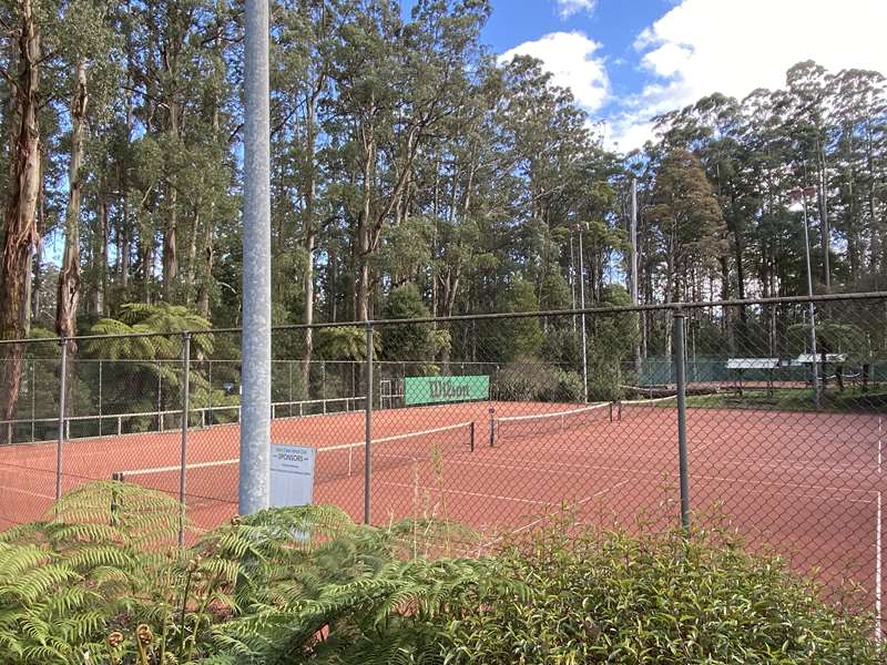 Ferny Creek Tennis Club tennis courts