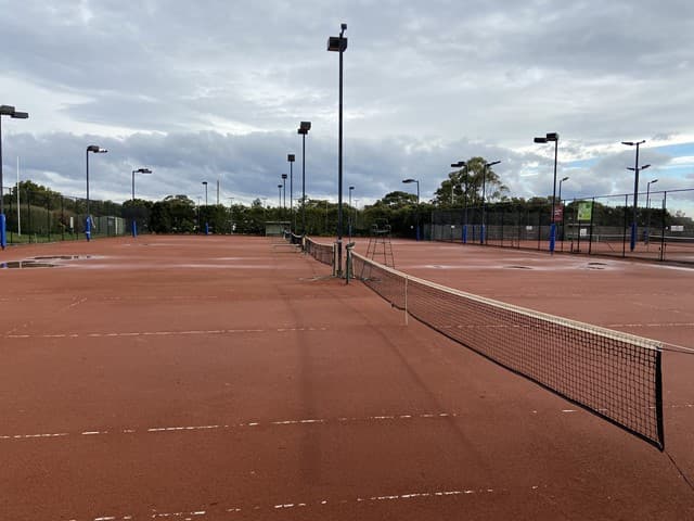 Koonung Park Tennis Club tennis courts
