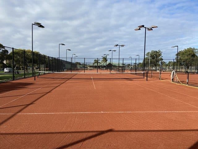 Mordialloc Tennis Club tennis courts