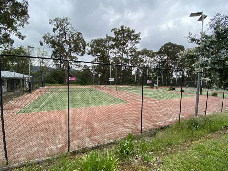 Mount Evelyn Tennis Club tennis courts