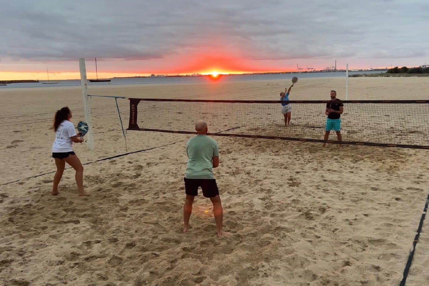 Victoria Beach Tennis tennis courts